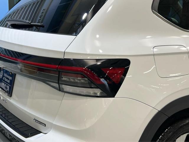 Photo of 2025 Pure White Volkswagen Taos