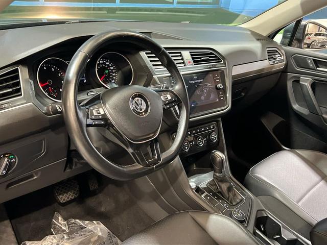 Photo of 2019 Platinum Gray Metallic Volkswagen Tiguan