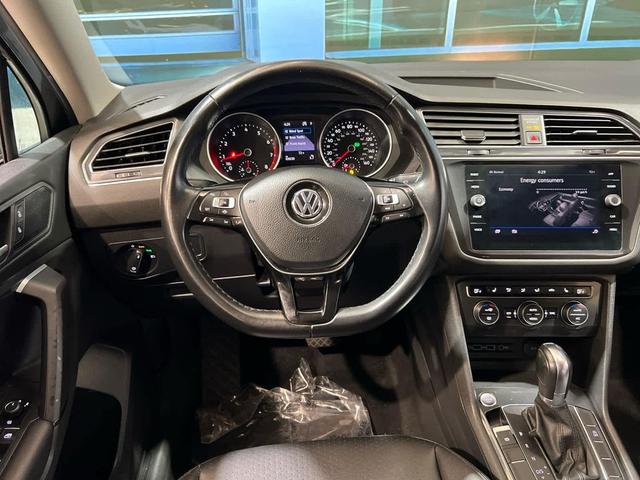 Photo of 2019 Platinum Gray Metallic Volkswagen Tiguan
