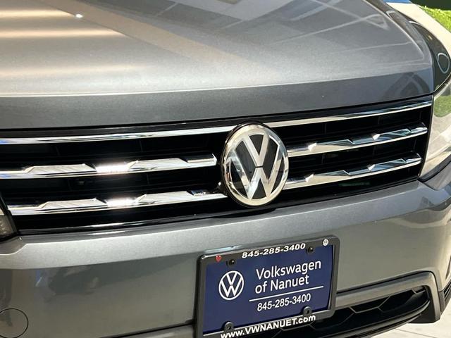 Photo of 2019 Platinum Gray Metallic Volkswagen Tiguan