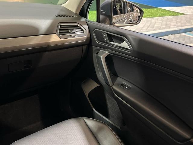 Photo of 2019 Platinum Gray Metallic Volkswagen Tiguan