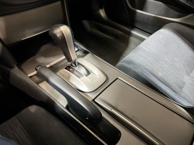 Photo of 2012 Alabaster Silver Metallic Honda Accord
