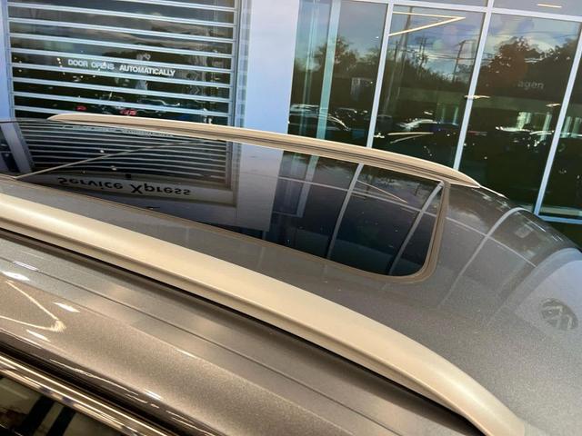 Photo of 2022 Platinum Gray Metallic Volkswagen Atlas Cross Sport