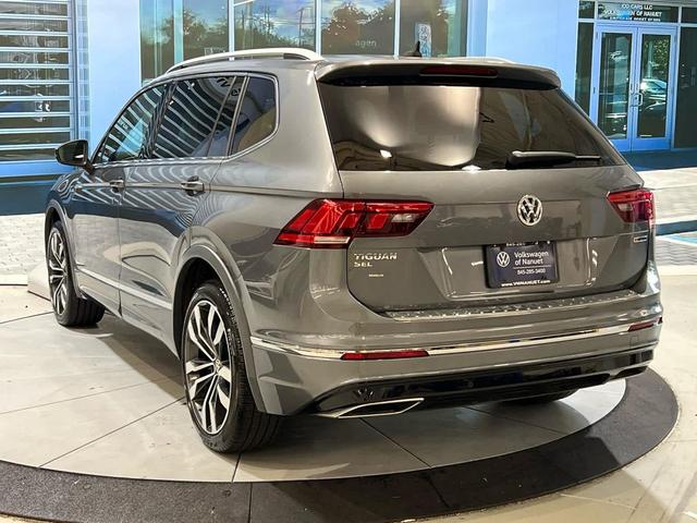 Photo of 2019 Platinum Gray Metallic Volkswagen Tiguan