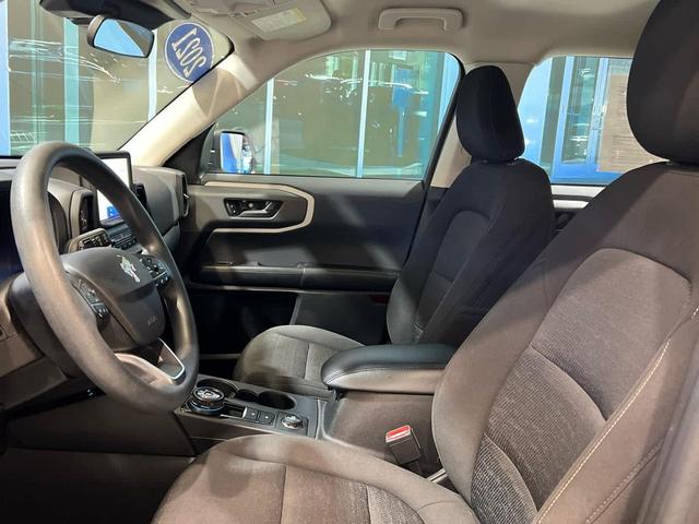 Photo of 2021 Iconic Silver Metallic Ford Bronco Sport