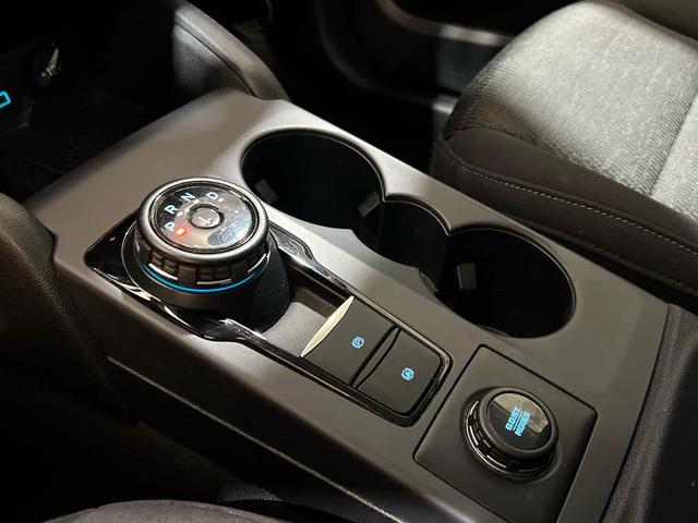 Photo of 2021 Iconic Silver Metallic Ford Bronco Sport