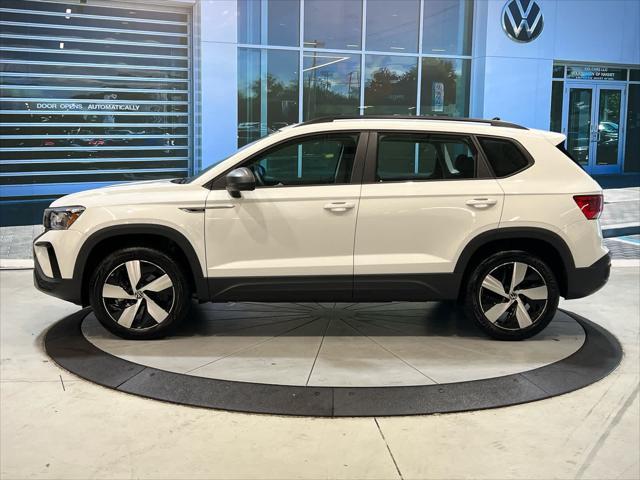 Photo of 2023 Pure White Volkswagen Taos
