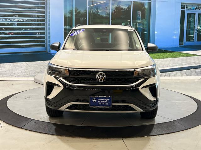 Photo of 2023 Pure White Volkswagen Taos