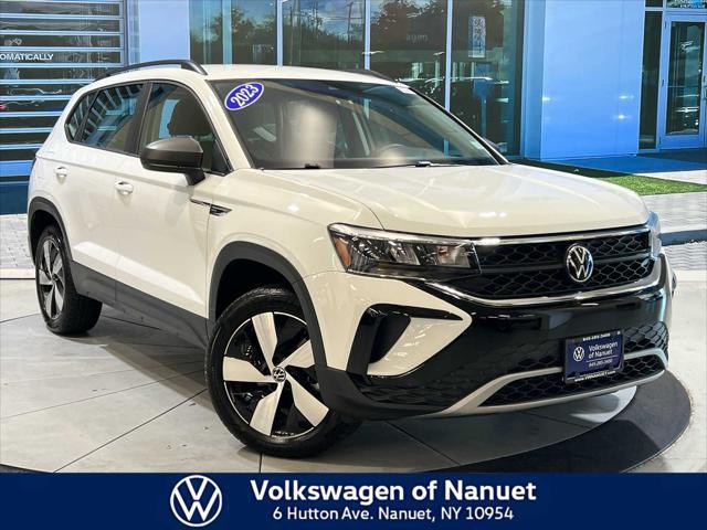 Photo of 2023 Pure White Volkswagen Taos