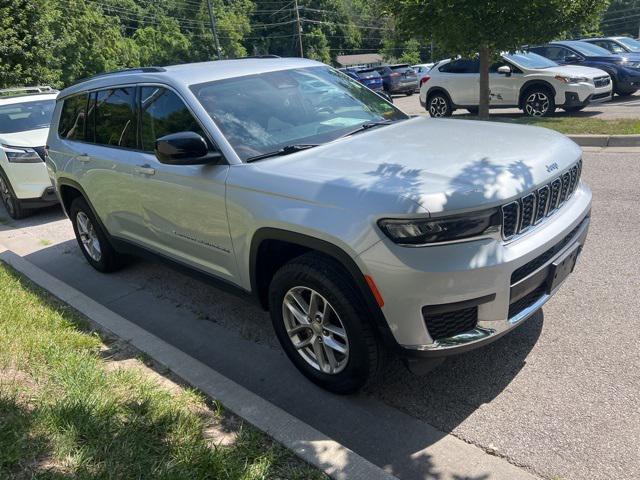 Photo of 2022 Silver Zynith Jeep Grand Cherokee L