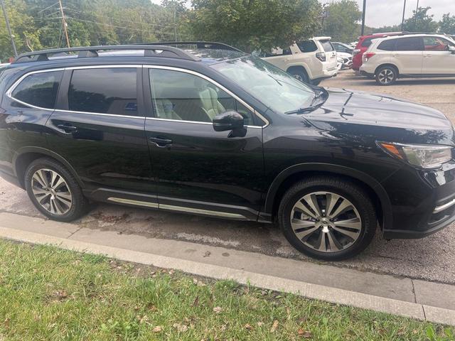 Photo of 2022 Crystal Black Silica Subaru Ascent