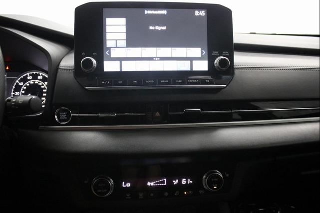 Photo of 2022 Black Mitsubishi Outlander