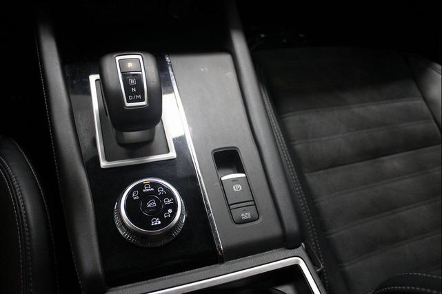 Photo of 2022 Black Mitsubishi Outlander