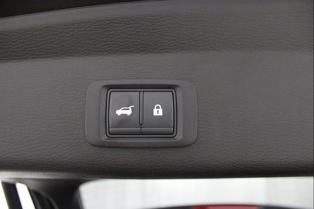 Photo of 2022 Black Mitsubishi Outlander