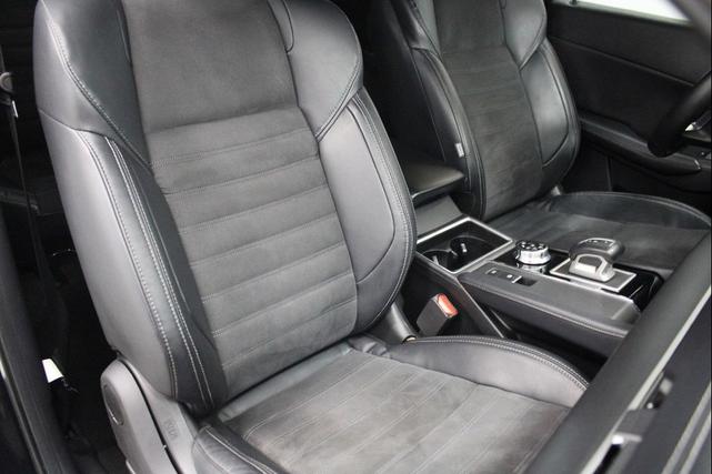 Photo of 2022 Black Mitsubishi Outlander