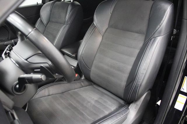 Photo of 2022 Black Mitsubishi Outlander
