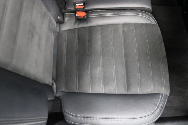 Photo of 2022 Black Mitsubishi Outlander