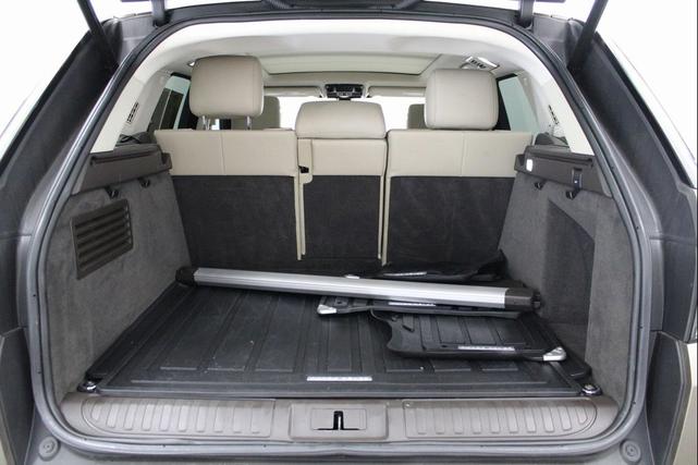 Photo of 2016 Gold Land Rover Range Rover Sport