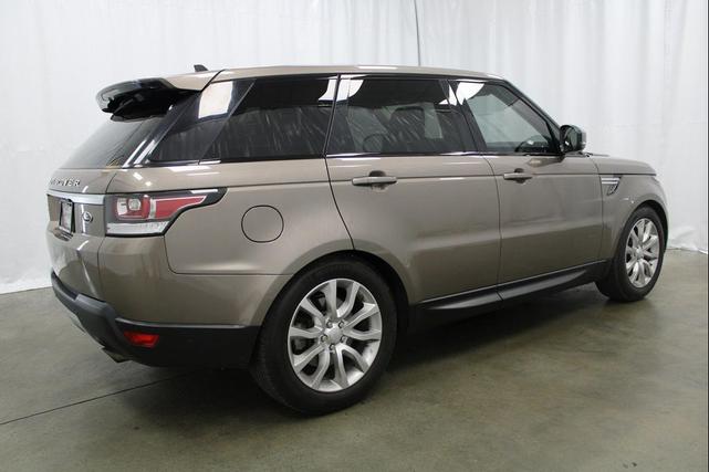 Photo of 2016 Gold Land Rover Range Rover Sport