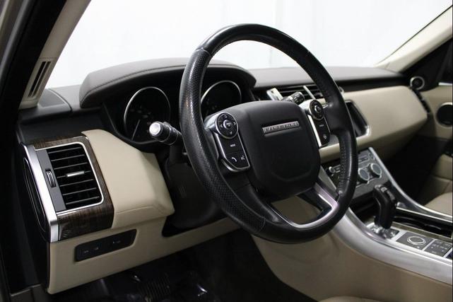 Photo of 2016 Gold Land Rover Range Rover Sport