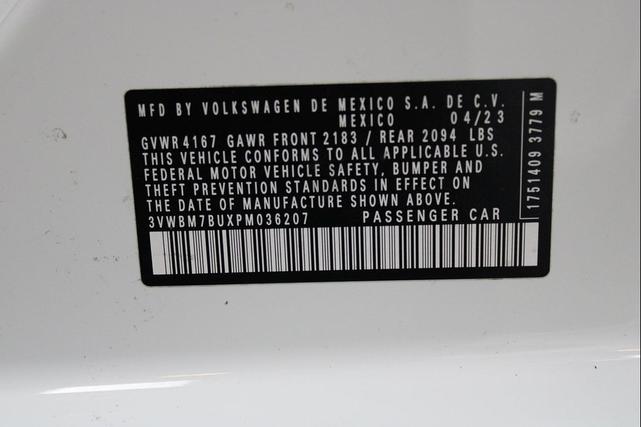 Photo of 2023 Pure White Volkswagen Jetta