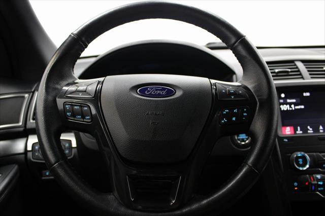 Photo of 2019 Black Metallic Ford Explorer