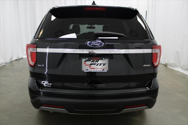 Photo of 2019 Black Metallic Ford Explorer