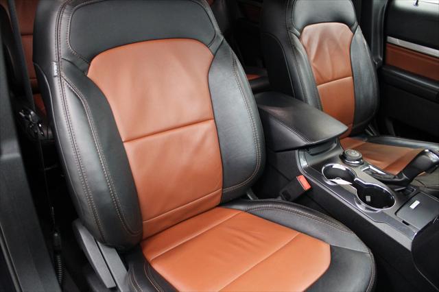 Photo of 2019 Black Metallic Ford Explorer