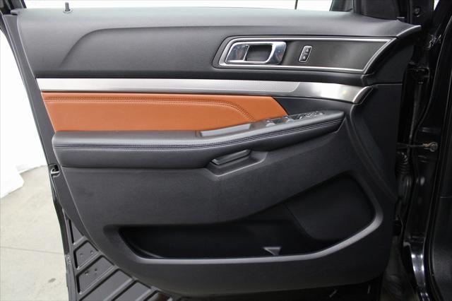 Photo of 2019 Black Metallic Ford Explorer