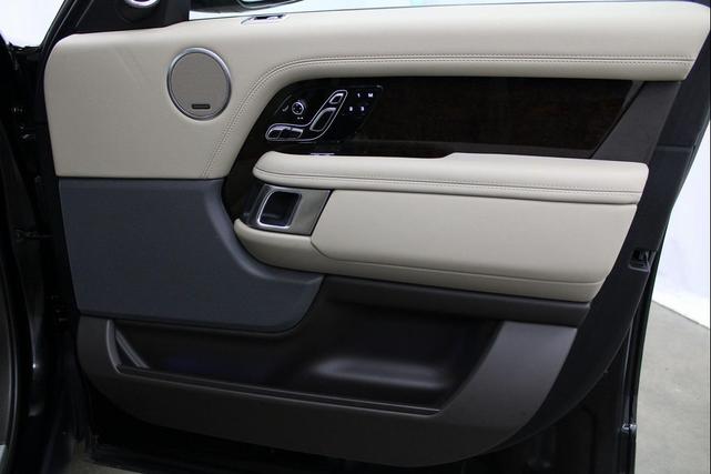 Photo of 2022 Black Land Rover Range Rover