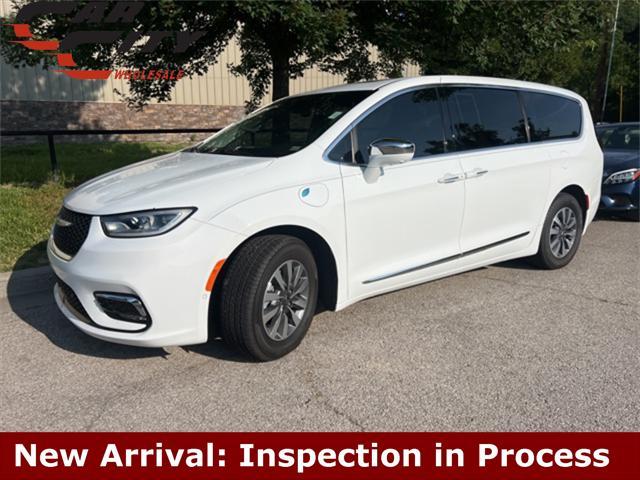 2022 Chrysler Pacifica Hybrid