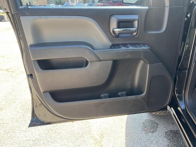 Photo of 2018 Black Chevrolet Silverado 1500