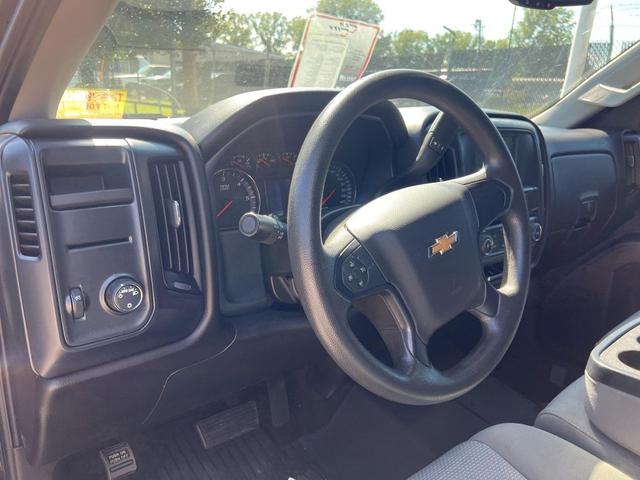 Photo of 2018 Black Chevrolet Silverado 1500