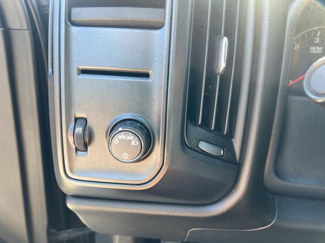 Photo of 2018 Black Chevrolet Silverado 1500