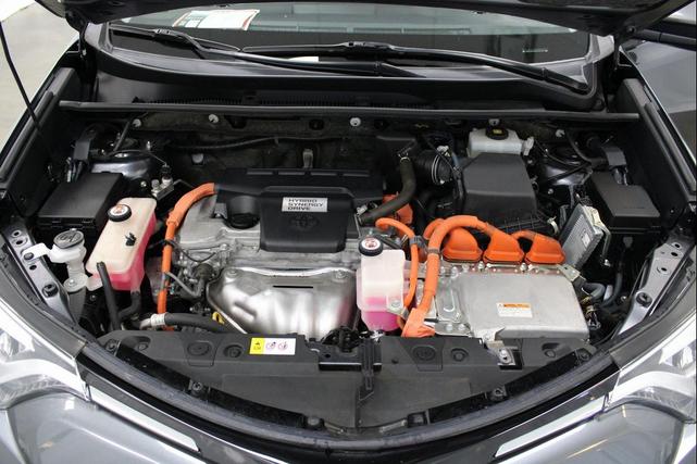 Photo of 2017 Magnetic Gray Metallic Toyota RAV4 Hybrid