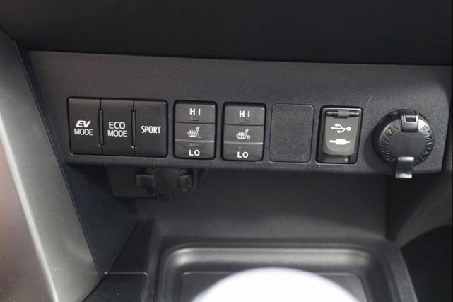 Photo of 2017 Magnetic Gray Metallic Toyota RAV4 Hybrid