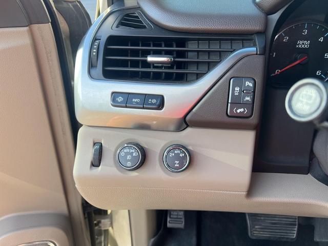 Photo of 2016 Champagne Silver Metallic Chevrolet Tahoe