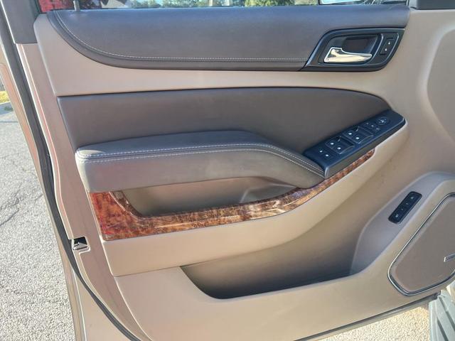 Photo of 2016 Champagne Silver Metallic Chevrolet Tahoe