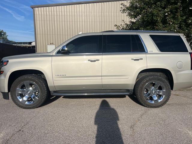 Photo of 2016 Champagne Silver Metallic Chevrolet Tahoe