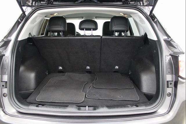 Photo of 2019 Granite Crystal Metallic Clearcoat Jeep Compass