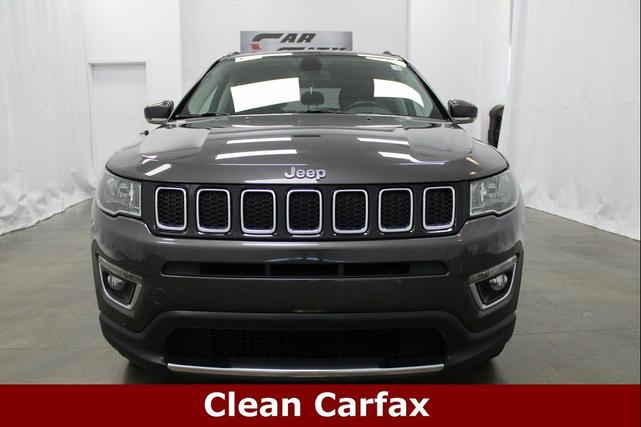 Photo of 2019 Granite Crystal Metallic Clearcoat Jeep Compass