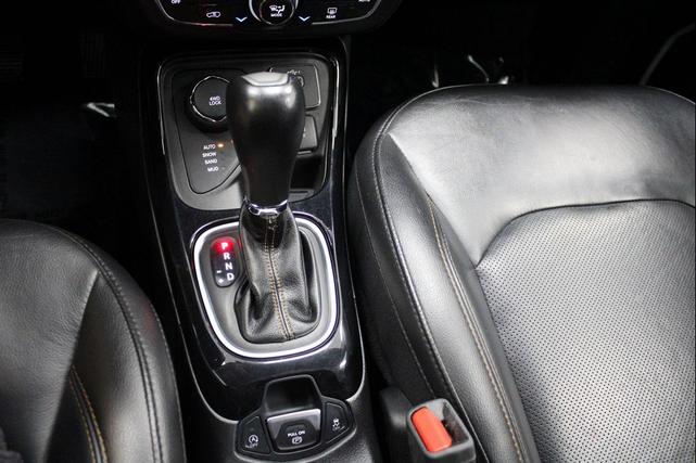 Photo of 2019 Granite Crystal Metallic Clearcoat Jeep Compass