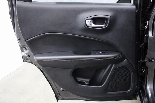 Photo of 2019 Granite Crystal Metallic Clearcoat Jeep Compass