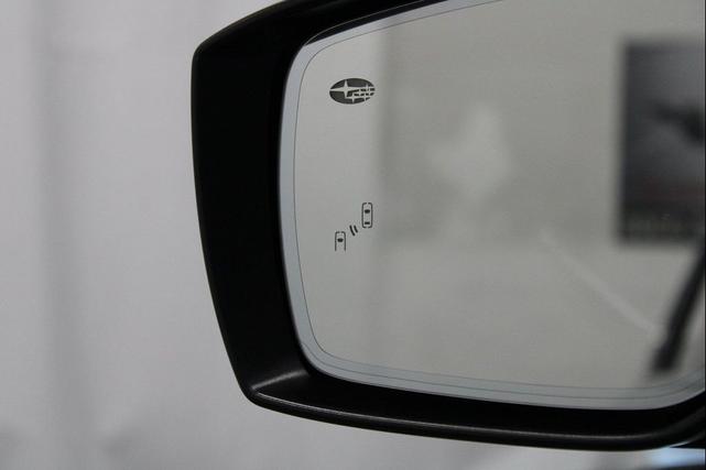 Photo of 2017 Twilight Blue Metallic Subaru Outback