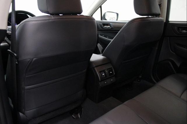 Photo of 2017 Twilight Blue Metallic Subaru Outback