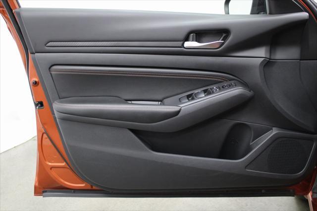 Photo of 2022 Sunset Drift Chromaflair Nissan Altima