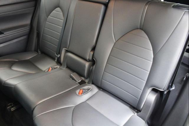 Photo of 2020 Ruby Flare Pearl Toyota Highlander