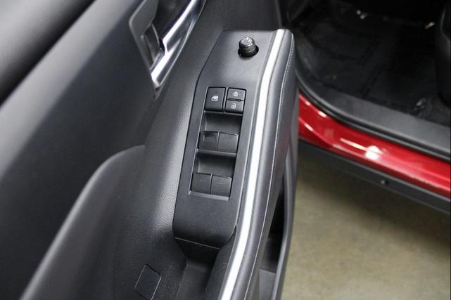 Photo of 2020 Ruby Flare Pearl Toyota Highlander