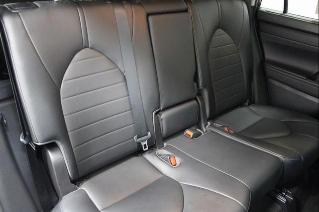 Photo of 2020 Ruby Flare Pearl Toyota Highlander