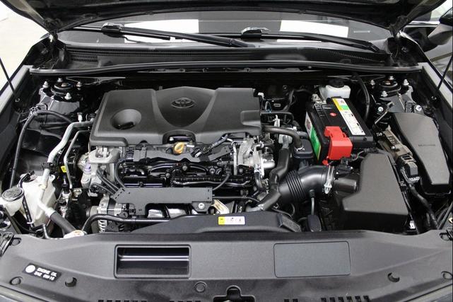 Photo of 2019 Midnight Black Metallic Toyota Camry